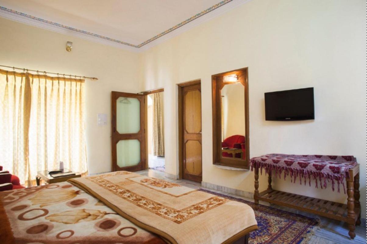 Hotel New Park Pushkar Exteriör bild