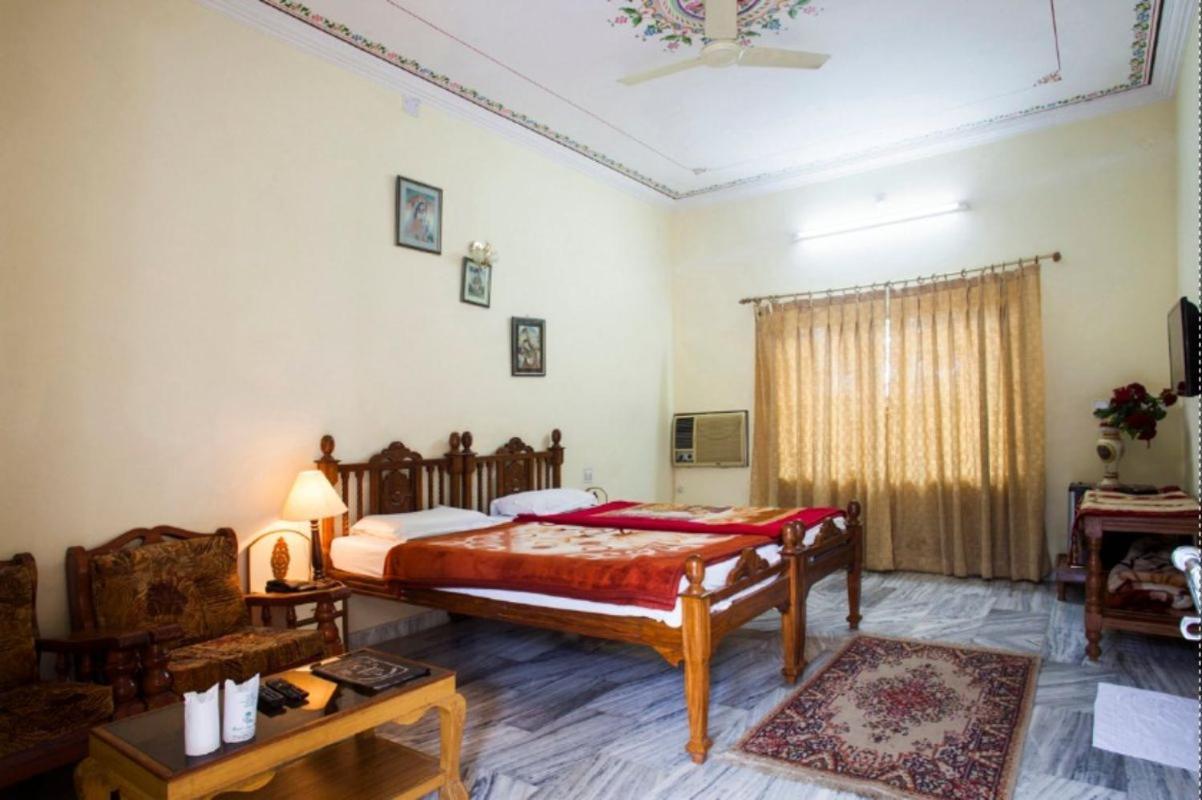 Hotel New Park Pushkar Exteriör bild